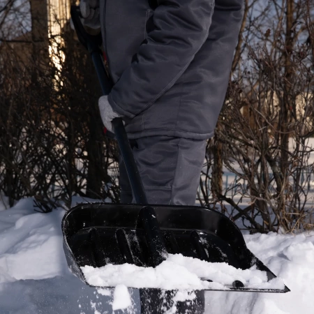 Лопата для уборки снега 460*400*1430мм СИБРТЕХ 61644