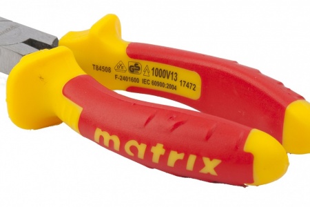 Длинногубцы изогнутые 160мм MATRIX Insulated 17472