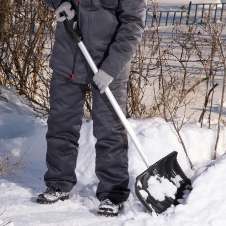 Лопата для уборки снега 470*350*1340мм СИБРТЕХ 61662
